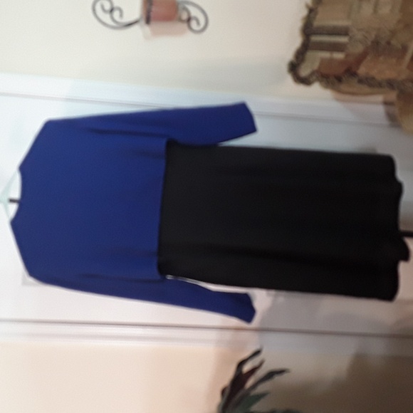 Suit - Picture 2 of 3